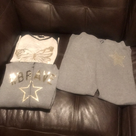 Girl’s 3 piece sweatsuit size L 10/12 by The Children’s Place